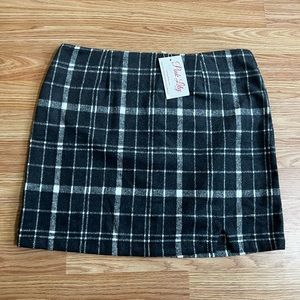 Pink Lily Gray Plaid Skirt Size L